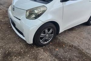 Toyota IQ manuale Full optional
