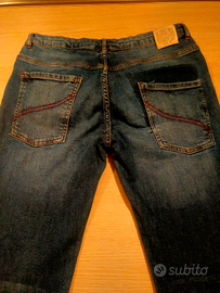 Pantaloni jeans anni 16