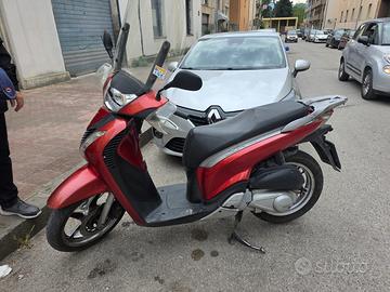 Scooter sh125