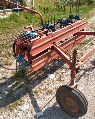 Ranghinatore per falciatrice