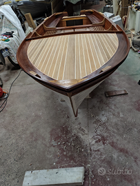 Lancia Aprea in legno