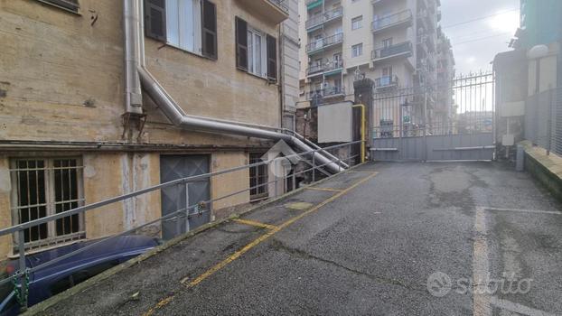 POSTO AUTO A GENOVA