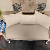 Panca shabby e cuscini