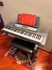 Tastiera Yamaha EZ200