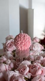 Candela vegetale a sfera di rose