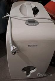 Deumidificatore piccolo leggermente rotto appoggio