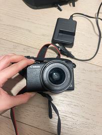 Canon eos m200