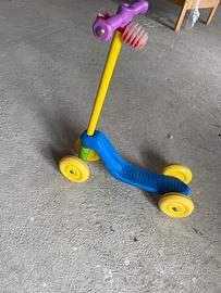 Monopattino 4 ruote