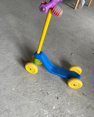Monopattino 4 ruote