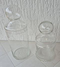 Vasi in vetro per sali da bagno