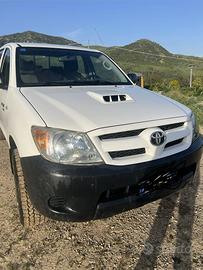 Disponibile toyota hilux
