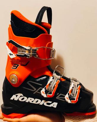 Sci bambino + scarponi + bastoncini