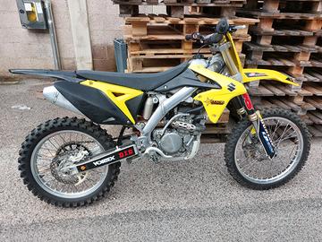 suzuki rmz 250 cross 