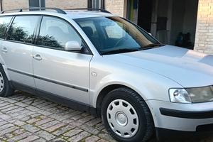 Volkswagen Passat 1.8 4 cilindri 20 valvole 