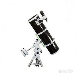 Telescopio Skywatcher 200/1000 (f/5) con montatura