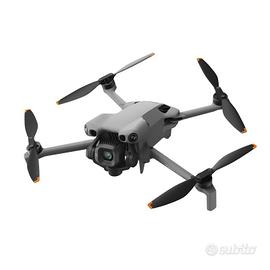 DJI MINI 5 Pro combo ( senza Radiocomando)