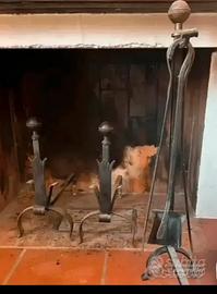 Attrezzi con alari per canino