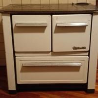 Stufa economca con forno