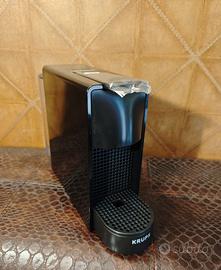 Macchina  NESPRESSO caffè ESSENZA MINI - INISSIA