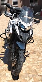 Moto Benelli TRK 502