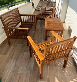 Set in legno da terrazzo o giardino con cuscini