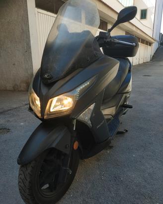 Scooter Kymco Xtown 300i