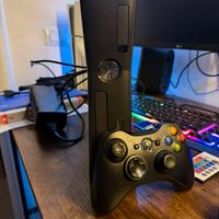 Xbox 360 con 1 joystick e DRIVER san francisco