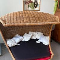 Divano rattan con tetto 2 materassini e cuscini