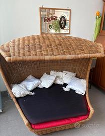 Divano rattan con tetto 2 materassini e cuscini
