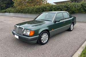 Mercedes-Benz W124 200E 16V - Oldtimer