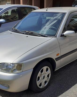 Ford Escort ghia