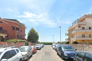 Ladispoli accogliente trilocale arredato