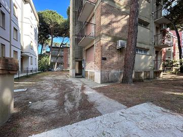 2 LOCALI A COMACCHIO