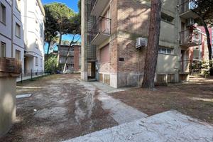 2 LOCALI A COMACCHIO
