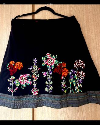 Gonna Desigual tg.XL ( 48 ) nera fiori colorati