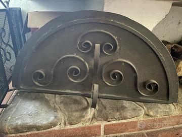 Copricamino in ferro