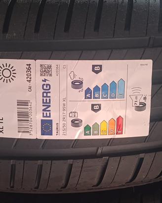 4 Gomme nuove 