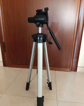 Cavalletto per fotocamere.