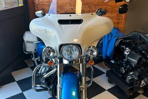 Electra Glide Revival km 1000