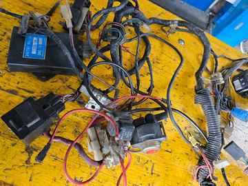 YAMAHA FZ 750 / 1000 RICAMBI 