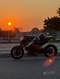 KTM superduke 1290