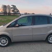 Lancia Musa 1.4l ecochic gold GPL 