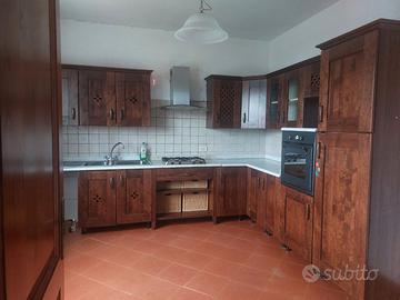 Cucina Angolare in legno massello