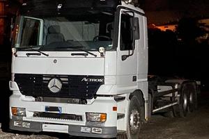 Scarrabile Mercedes Actros 1843