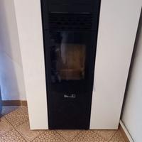 Stufa a pellet ventilata canalizzata Moretti fire