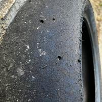 Gomme slick metzeler