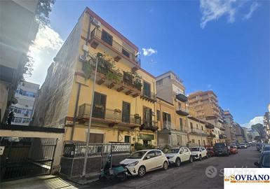 STRASBURGO: APPARTAMENTO P. TERRA CON ESTERNO