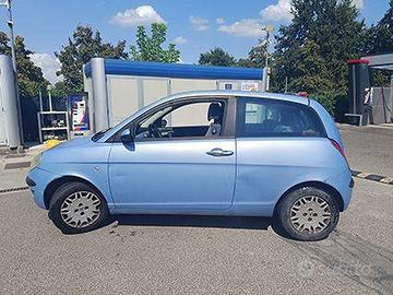 Lancia Y