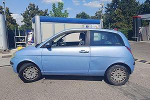 Lancia Y