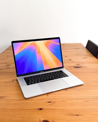 MacBook Pro 15''